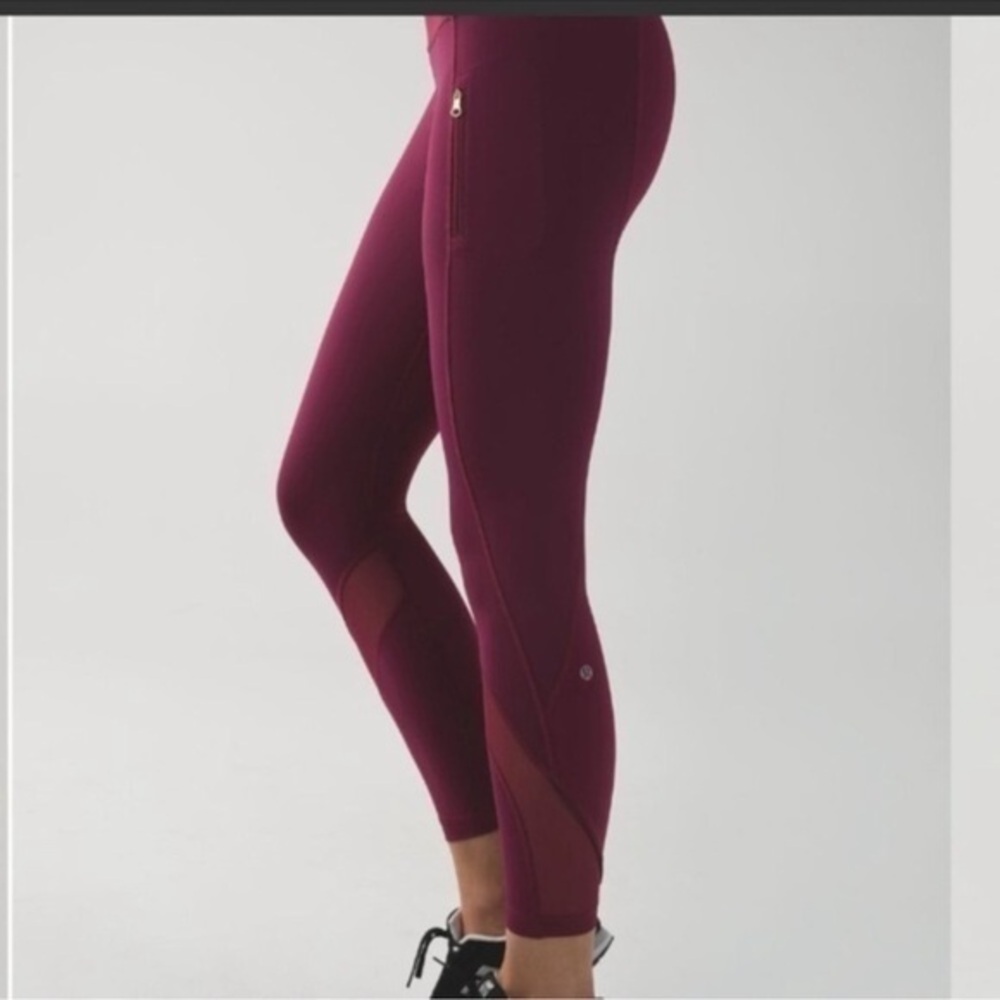 Lululemon Inspire Tight II Luxtreme Dashing Purple leggings size 4